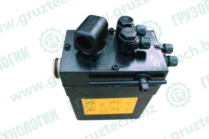 Насос подъема кабины и зап.колеса